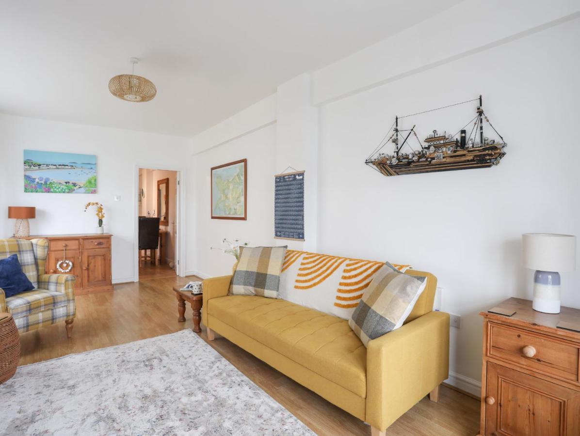 Апартаменты 2 The Coach House Pentraeth Экстерьер фото